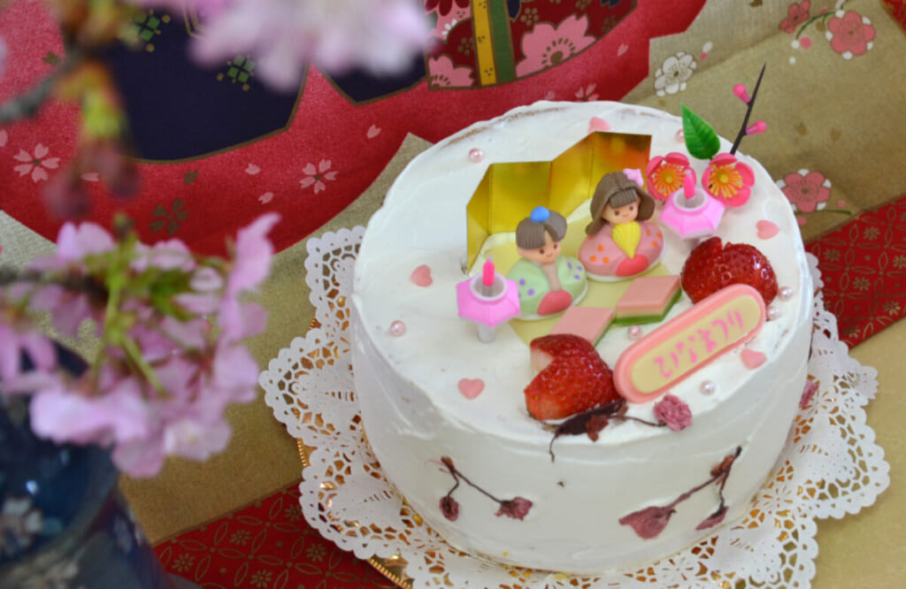 雛祭りケーキとかいどう桜