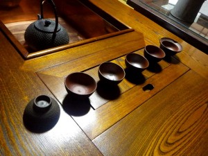 江戸時代よりと伝わる煎茶器です。